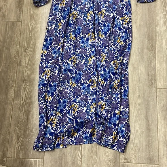 NWOT! $188 V neck Fete floral print midi dress! - Picture 9 of 14